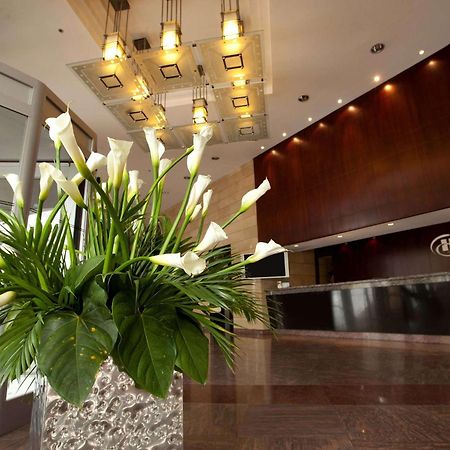Hilton Colon Quito Hotel מראה חיצוני תמונה