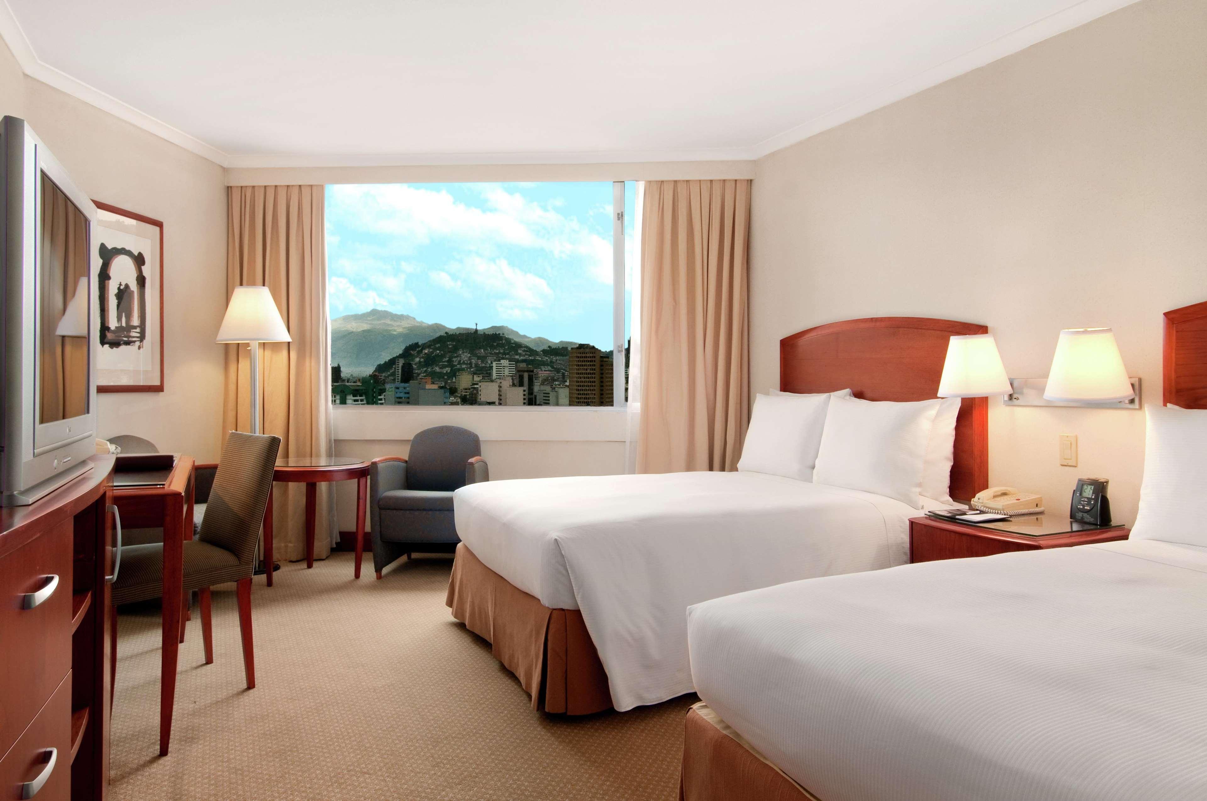 Hilton Colon Quito Hotel חדר תמונה