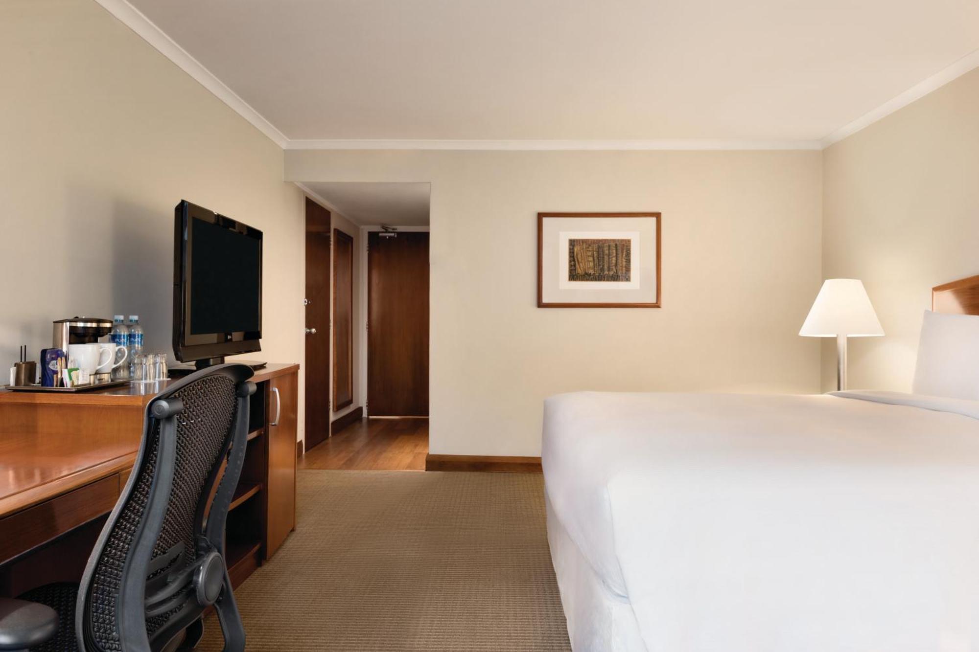 Hilton Colon Quito Hotel מראה חיצוני תמונה
