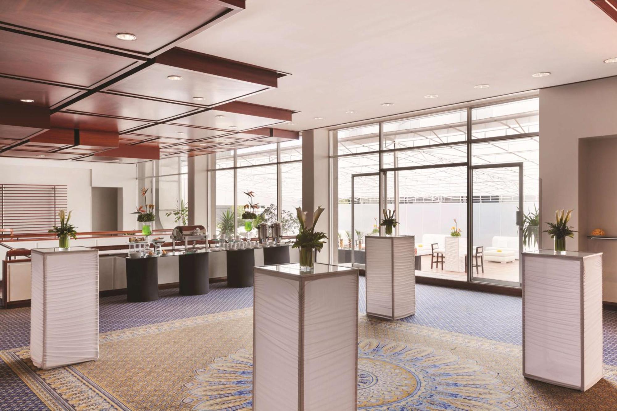 Hilton Colon Quito Hotel מראה חיצוני תמונה