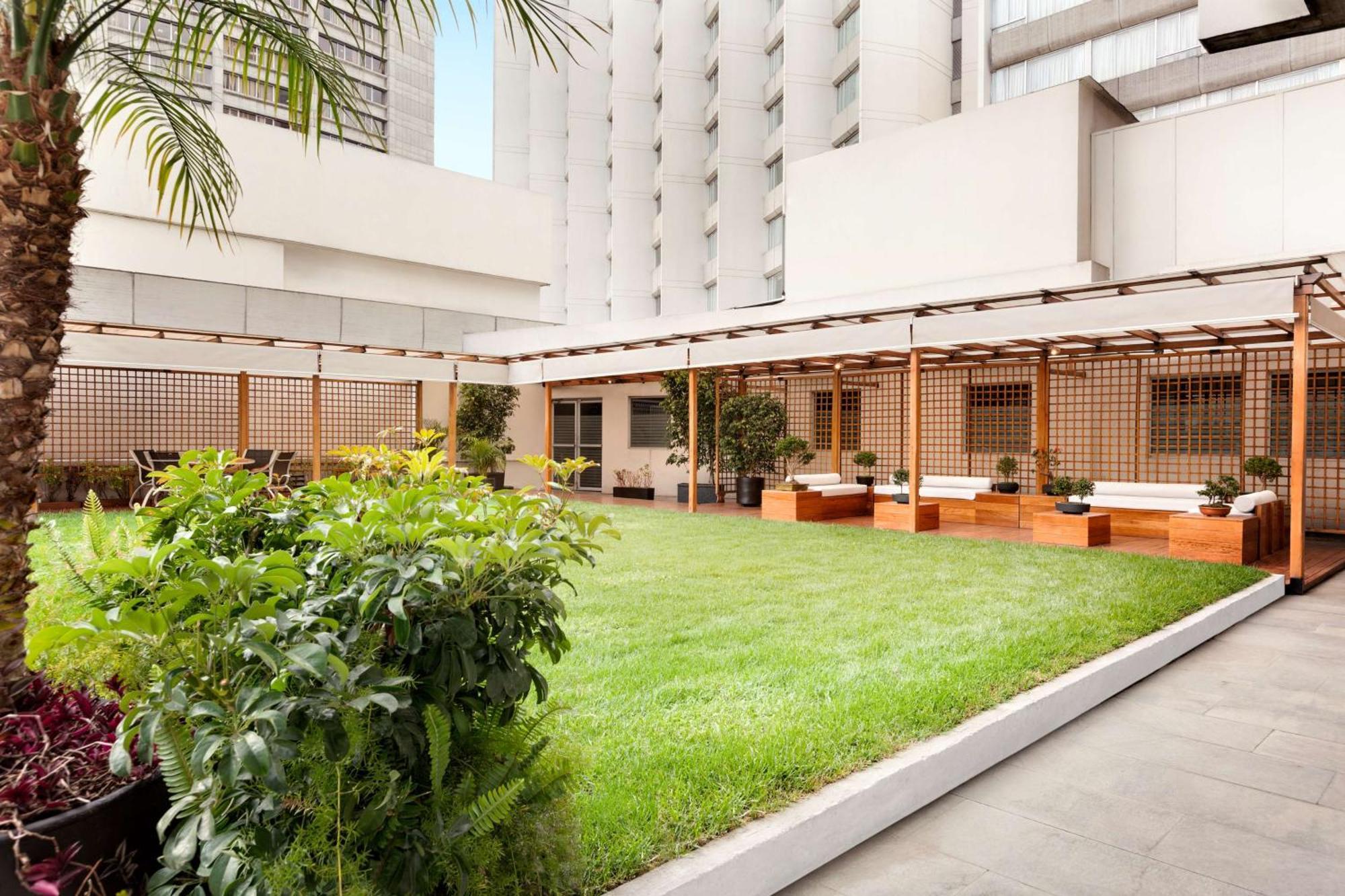 Hilton Colon Quito Hotel מראה חיצוני תמונה